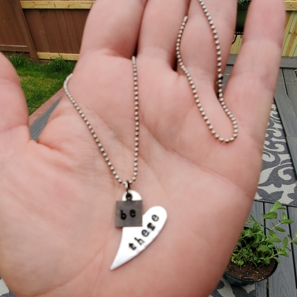 Be there hand stamped heart dangle necklace - Picture 2 of 4